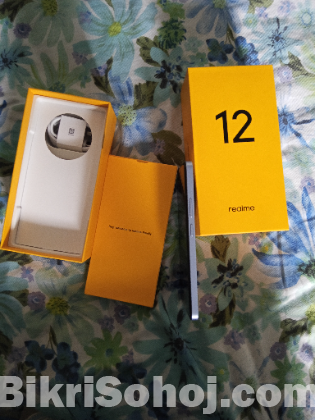 realme 12